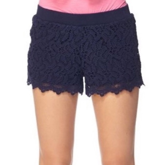 Lilly Pulitzer Pants - Lilly Pulitzer Lacie Shorts True Navy Zinni Lace